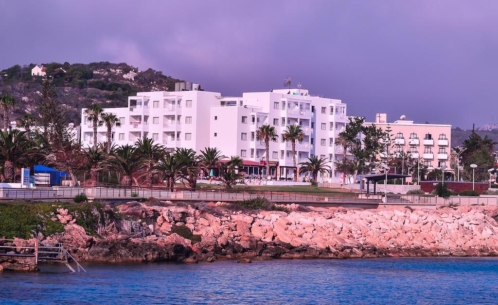 פרוטאראס Astreas Beach Hotel Apartments מראה חיצוני תמונה