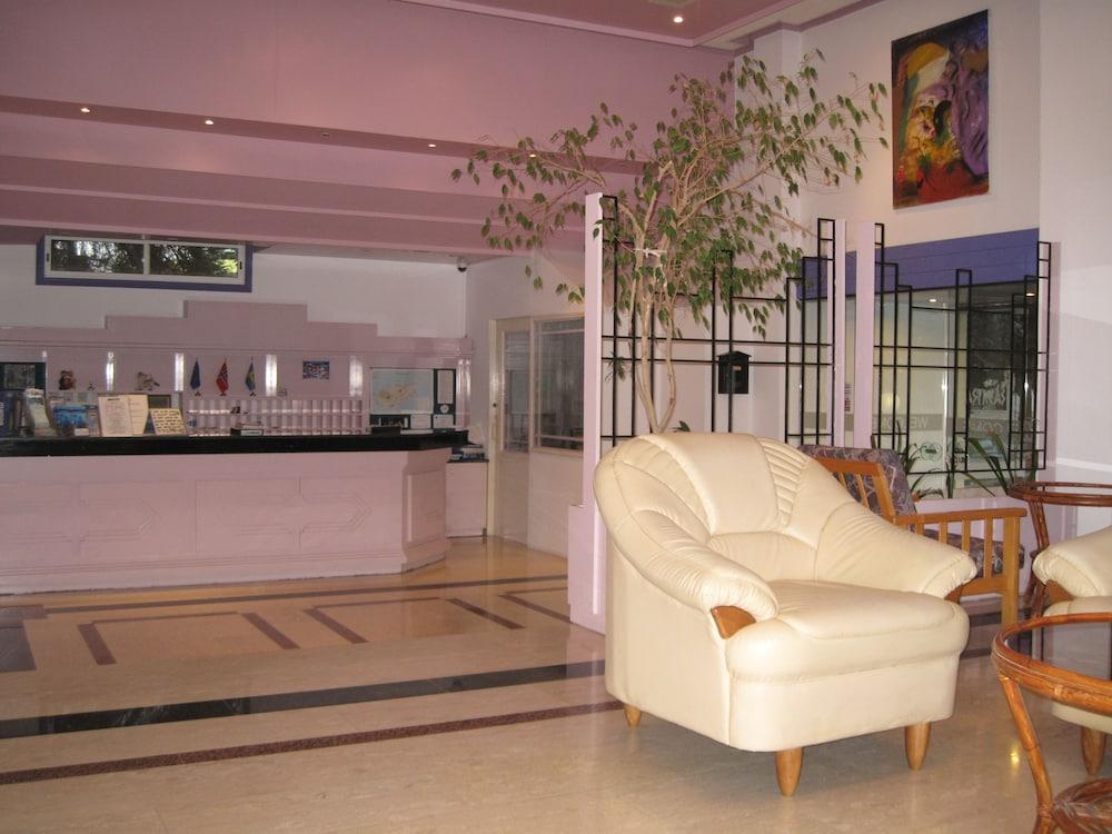 פרוטאראס Astreas Beach Hotel Apartments מראה חיצוני תמונה