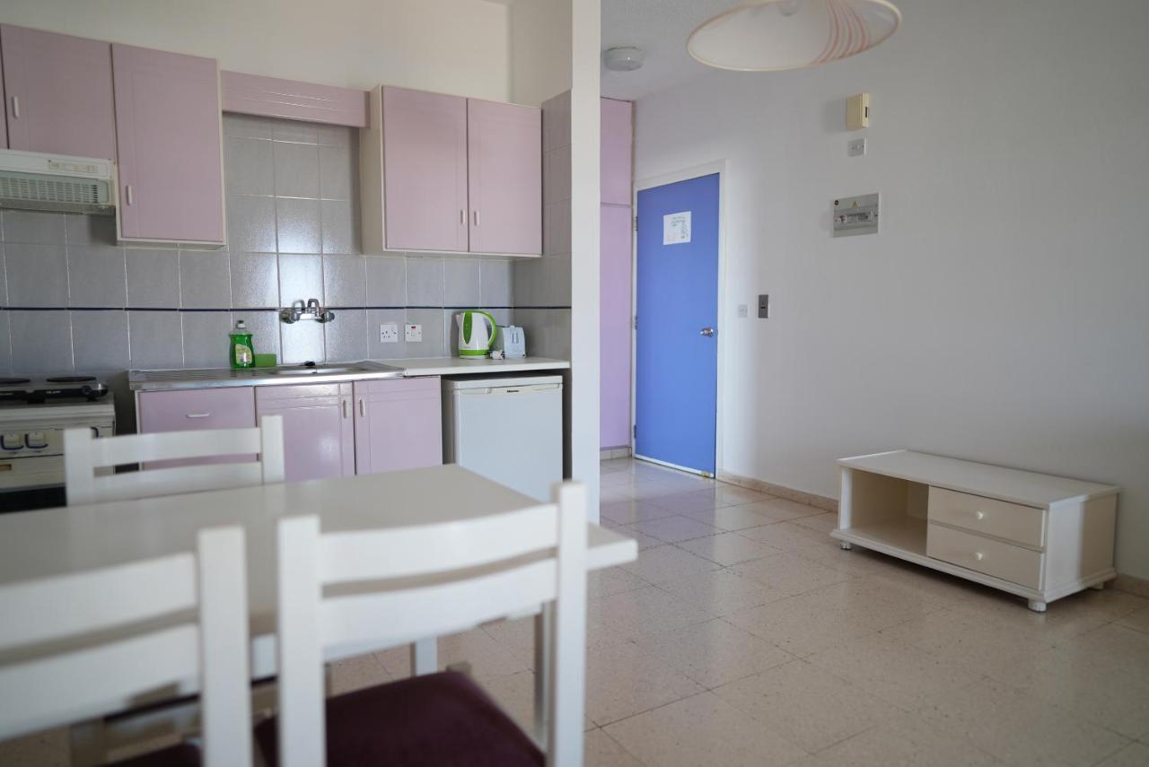 פרוטאראס Astreas Beach Hotel Apartments מראה חיצוני תמונה