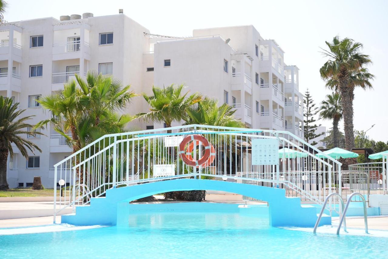פרוטאראס Astreas Beach Hotel Apartments מראה חיצוני תמונה