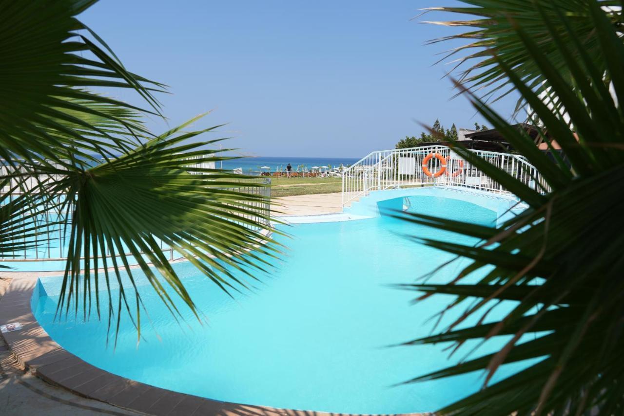 פרוטאראס Astreas Beach Hotel Apartments מראה חיצוני תמונה